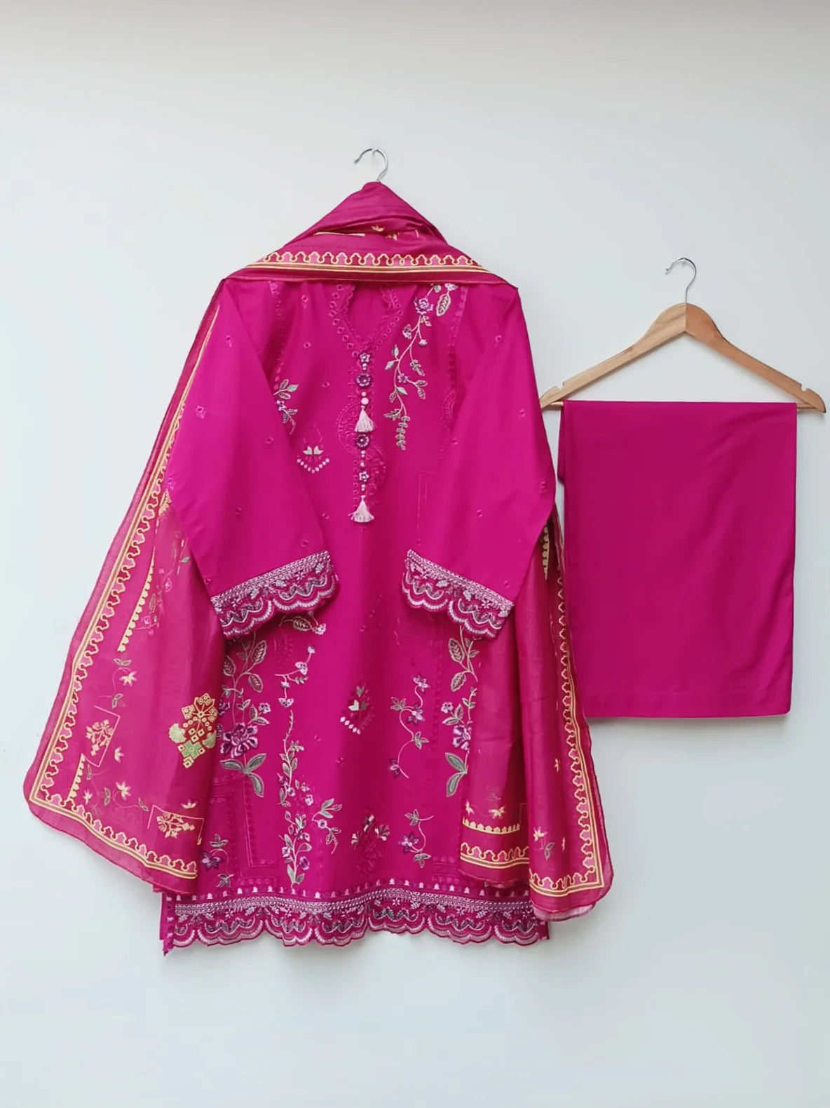 Blushing Rosette Harmony